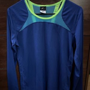 Nike long sleeve shirt
